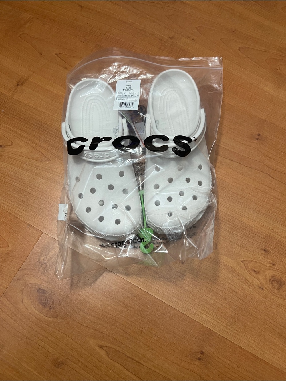 Classic Croc Clogs unisex men’s size 12 women’s size 14 white new in bag